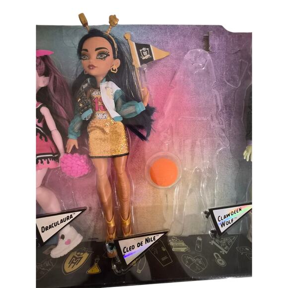 Monster High Ghoul Spirit Fashion Doll Playset - Picture 4 of 7